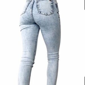 Brand new Chipre jeans